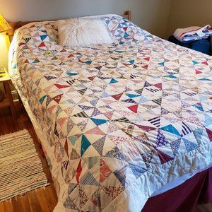 Charming Patchwork Quilt (King size, never used)
